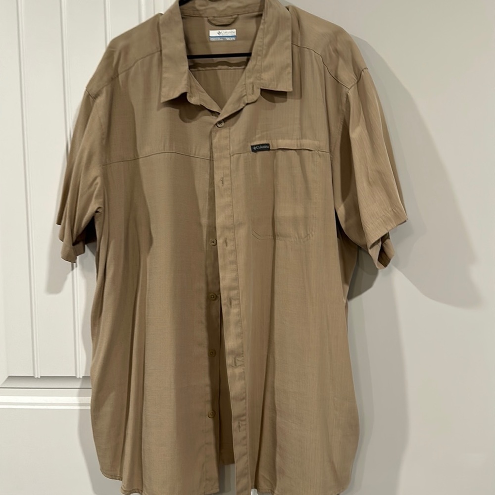 Columbia men’s polo